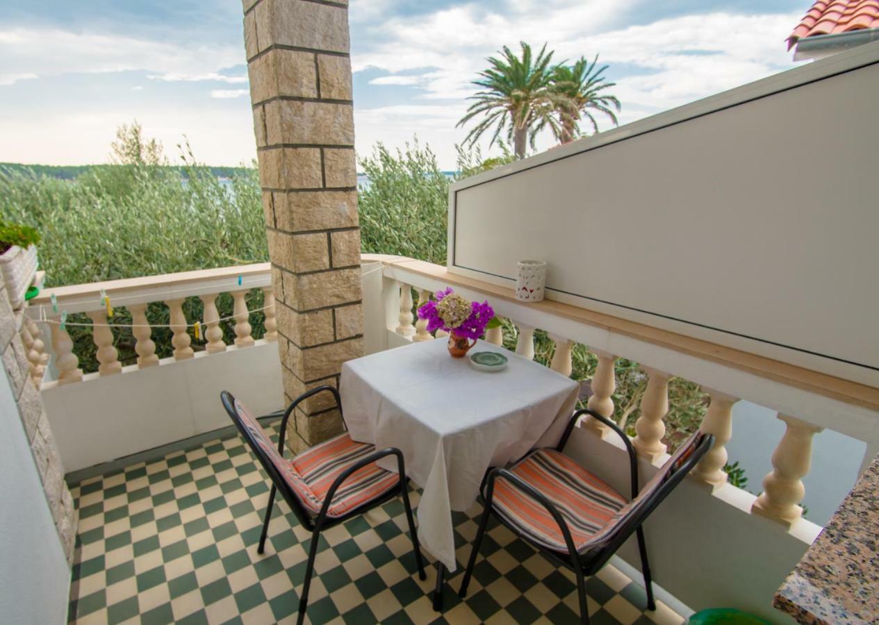 Apartments Picolo Paradiso Miljenko Debelic Barbat na Rabu Extérieur photo