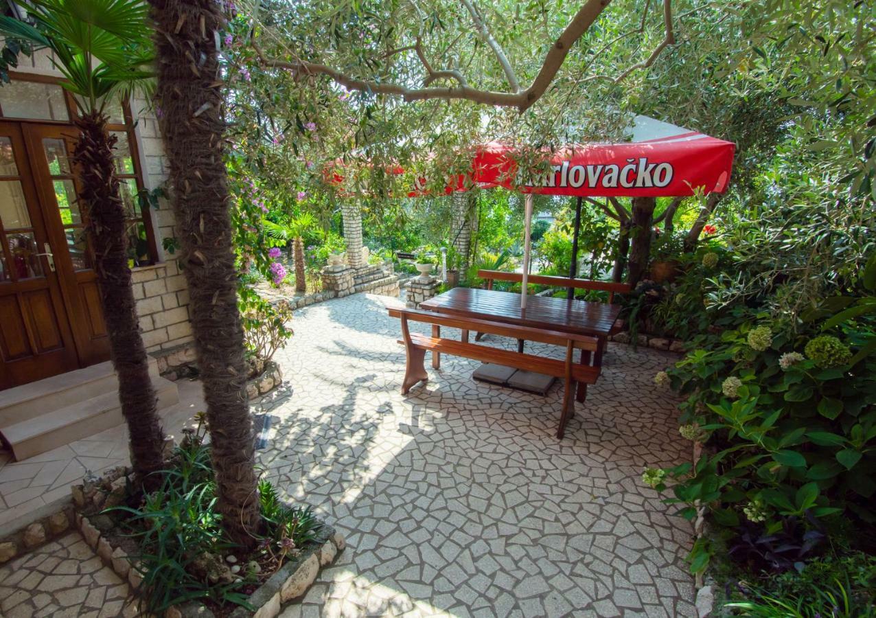 Apartments Picolo Paradiso Miljenko Debelic Barbat na Rabu Extérieur photo